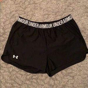 Black Under Armour  women’s shorts